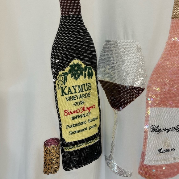 QUEEN OF SPARKLES Wine Tee - Picture 3 of 8